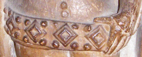 Warwick - St Mary Thomas Beauchamp 1369 and wife Katherine mortimer 1369 weeper 3 male civilian belt